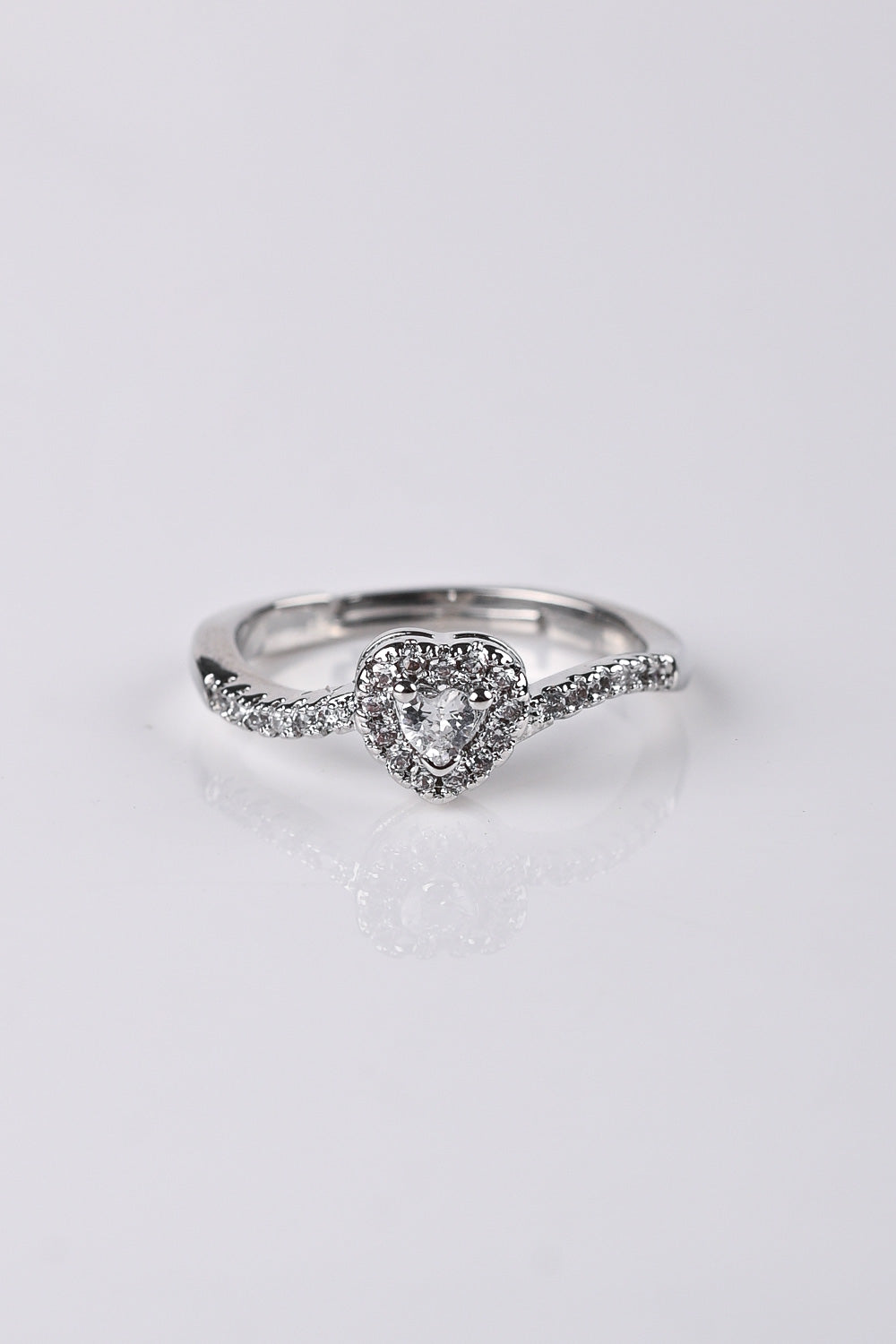 CZ-320 | Zircon Heart Ring