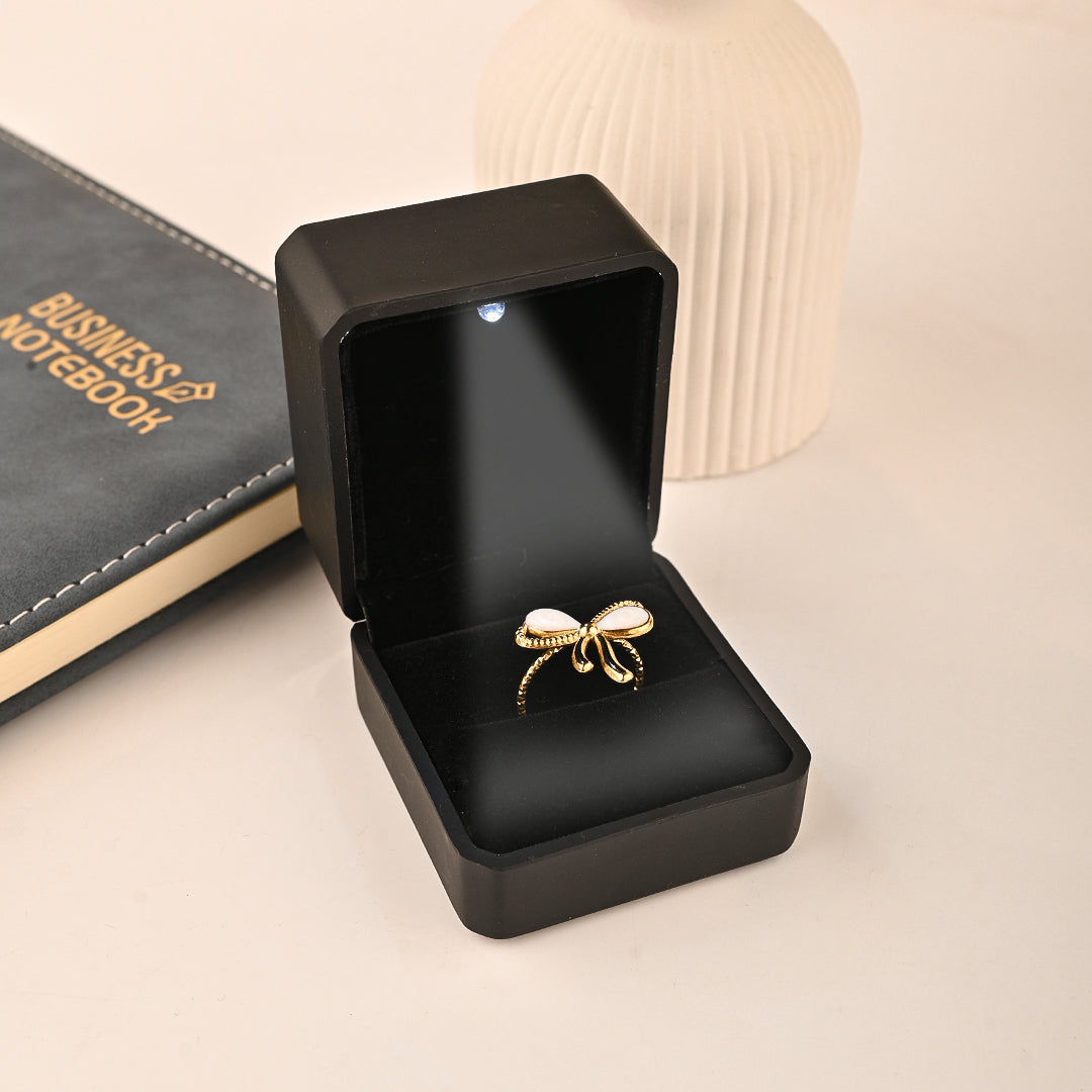 CZ-441 | Bow Ring With light Box