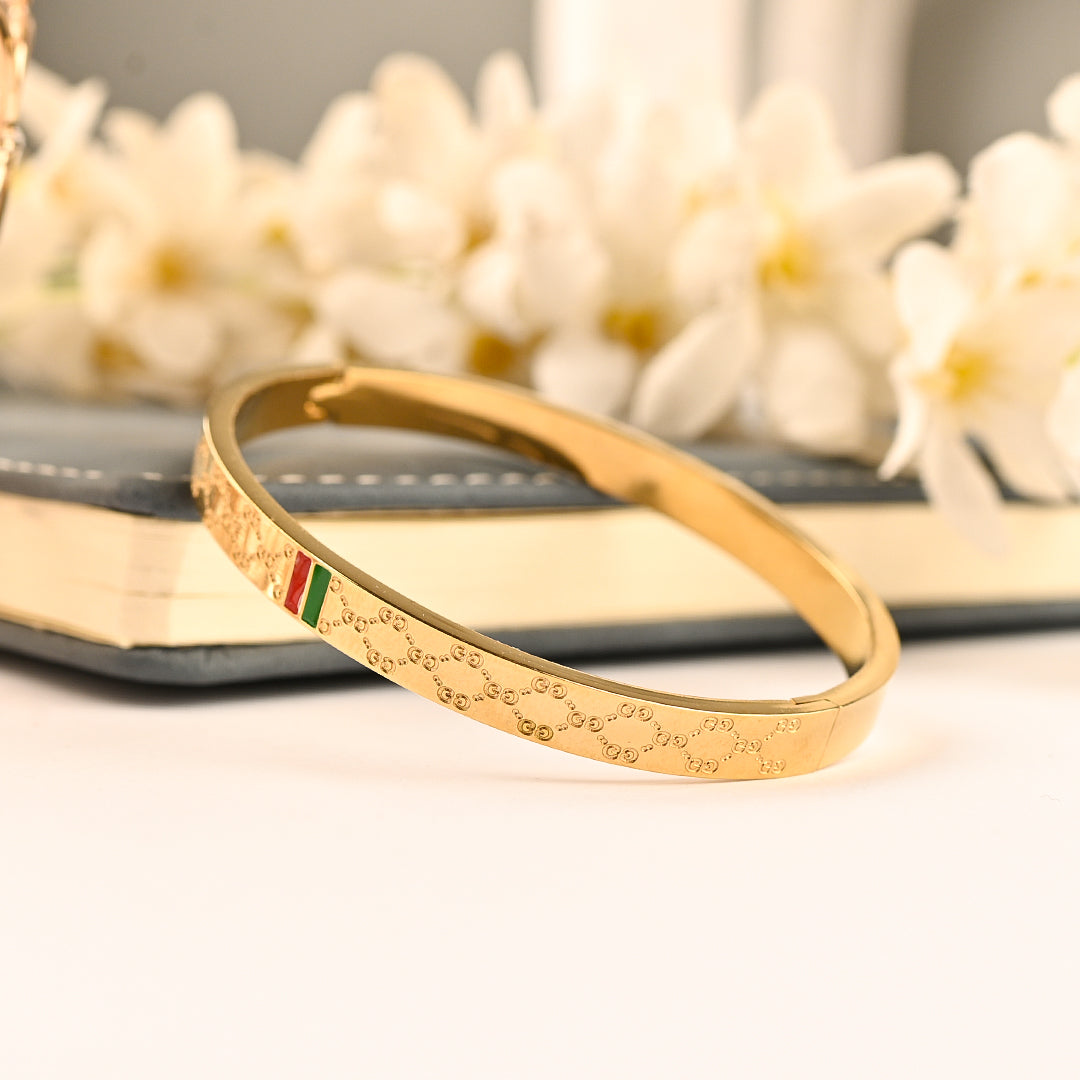 CZ-424 | Engraved Handcuff