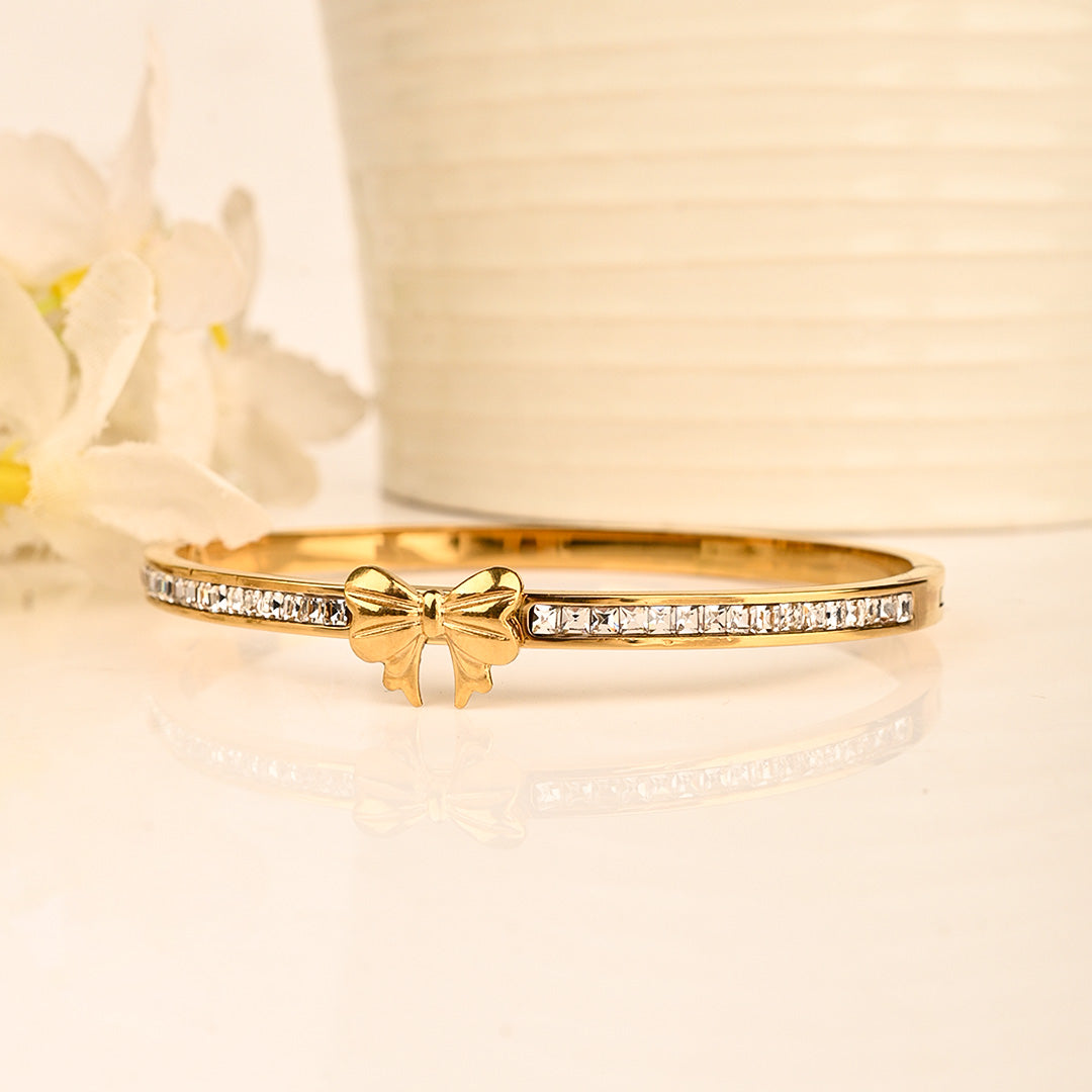 CZ-459 | Bow Handcuff