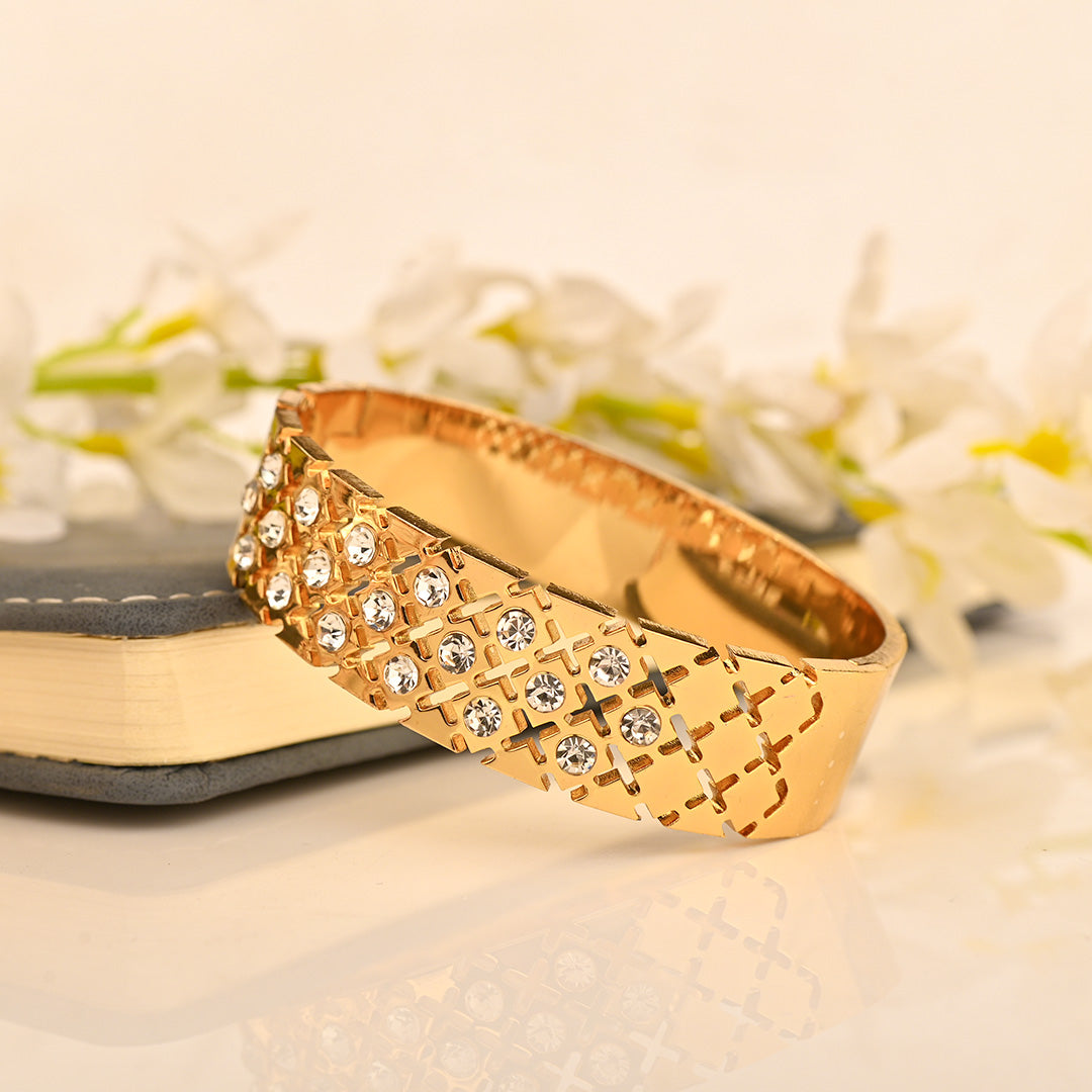 CZ-465 | Crystal Handcuff