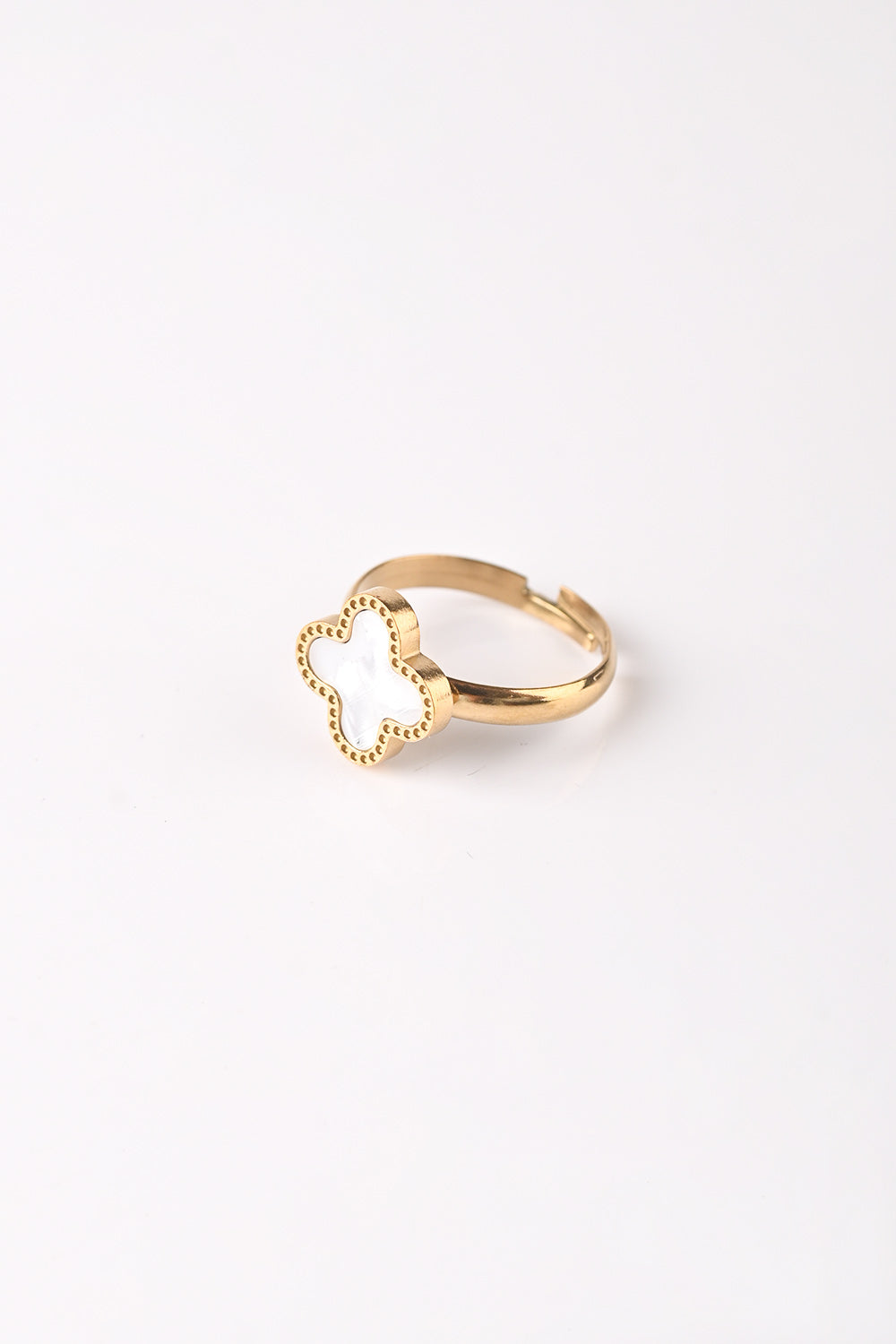 CZ-245 | white clover ring
