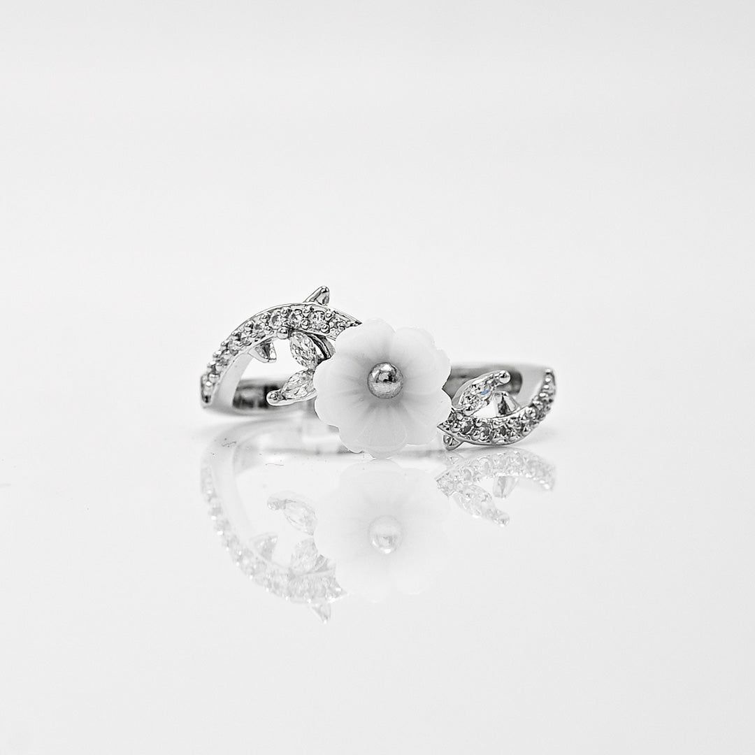 CZ-551 | Daisy Ring